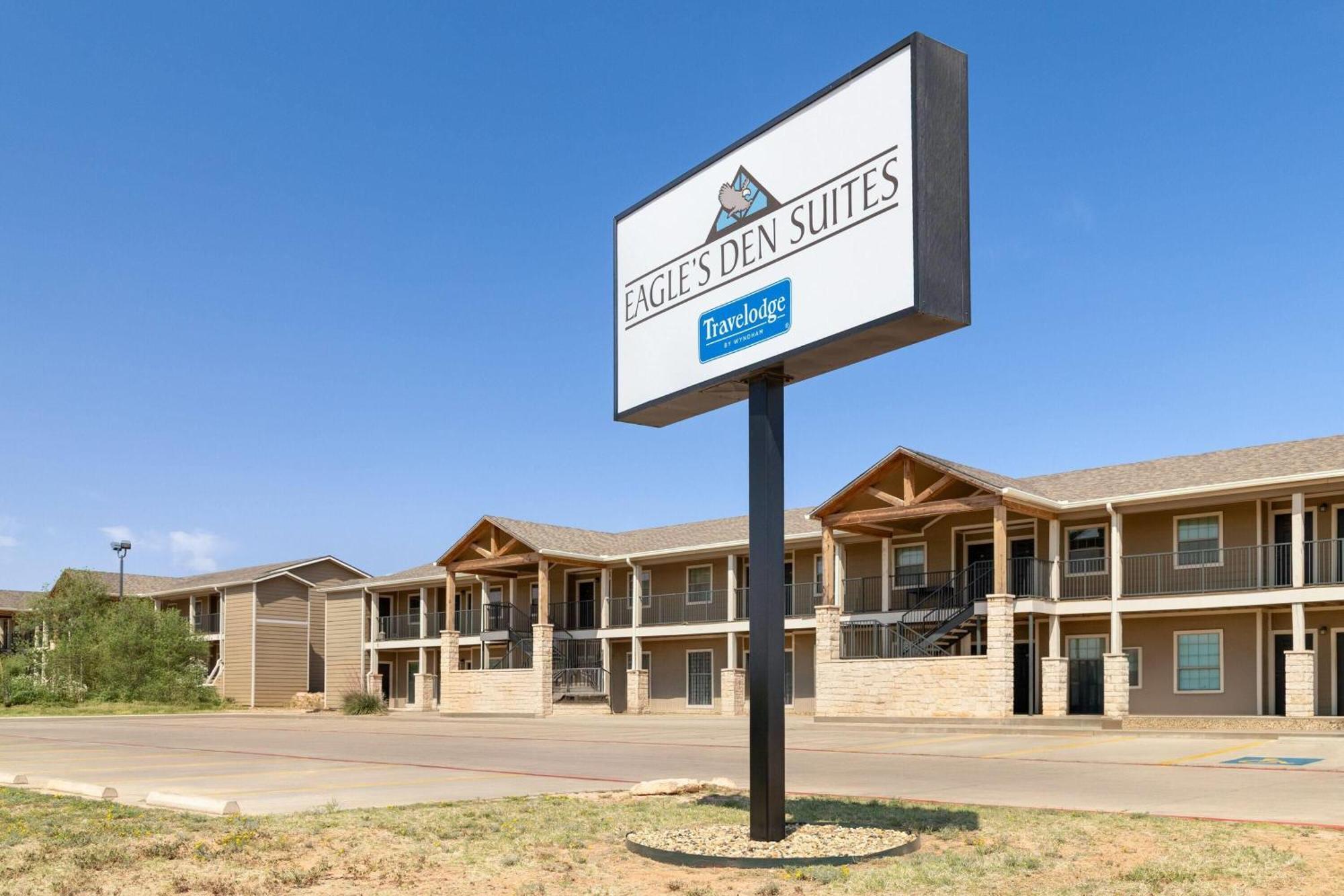 Eagle'S Den Suites Big Spring A Travelodge By Wyndham Екстериор снимка